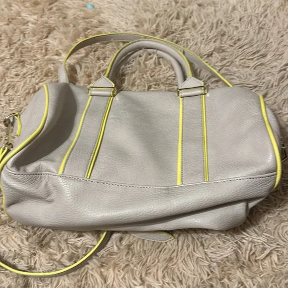 Purse - Picture 2 of 3